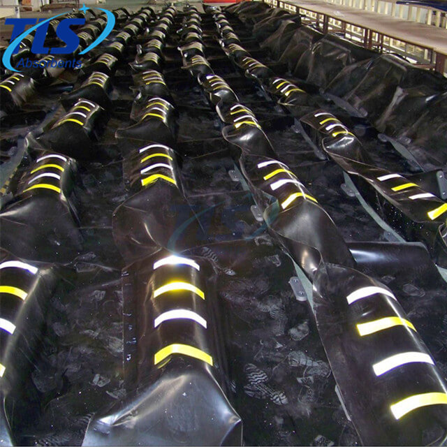 Offshore Oil Solid Float Rubber Containment Boom For Spill Control from
